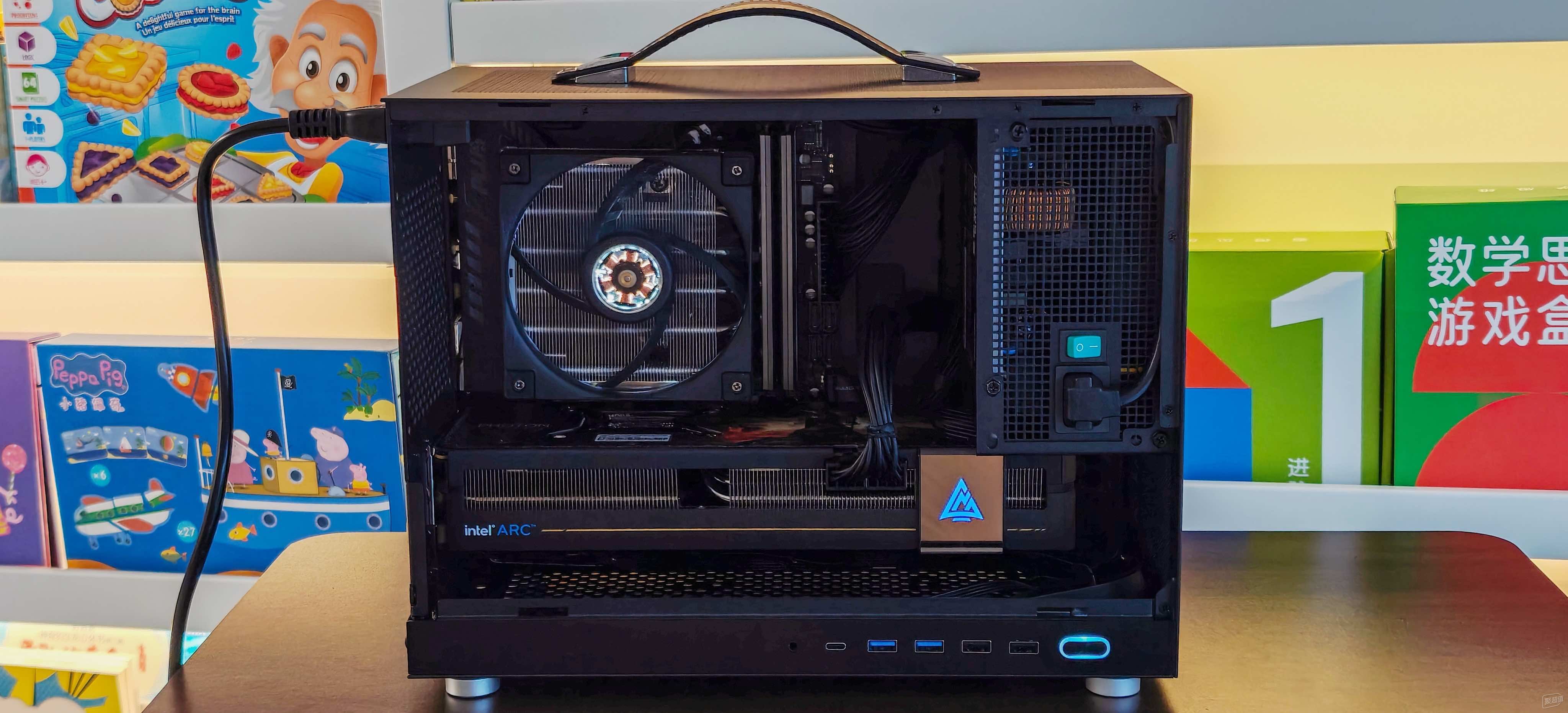 极限紧凑型mATX手提机箱 闪鳞G300装机体验分享！